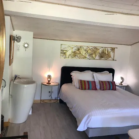 فندق مبيت وإفطار La Ferme De Sirguet - Jardin & Monsac