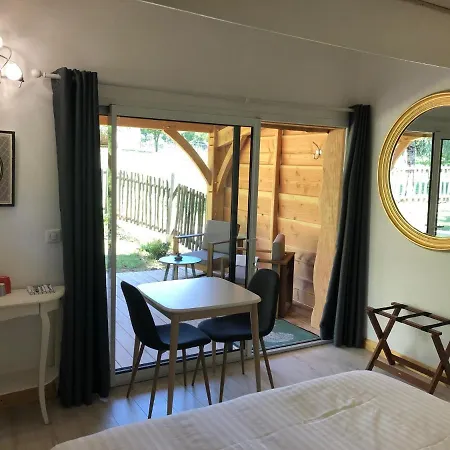 La Ferme De Sirguet - Jardin & Bed & Breakfast
